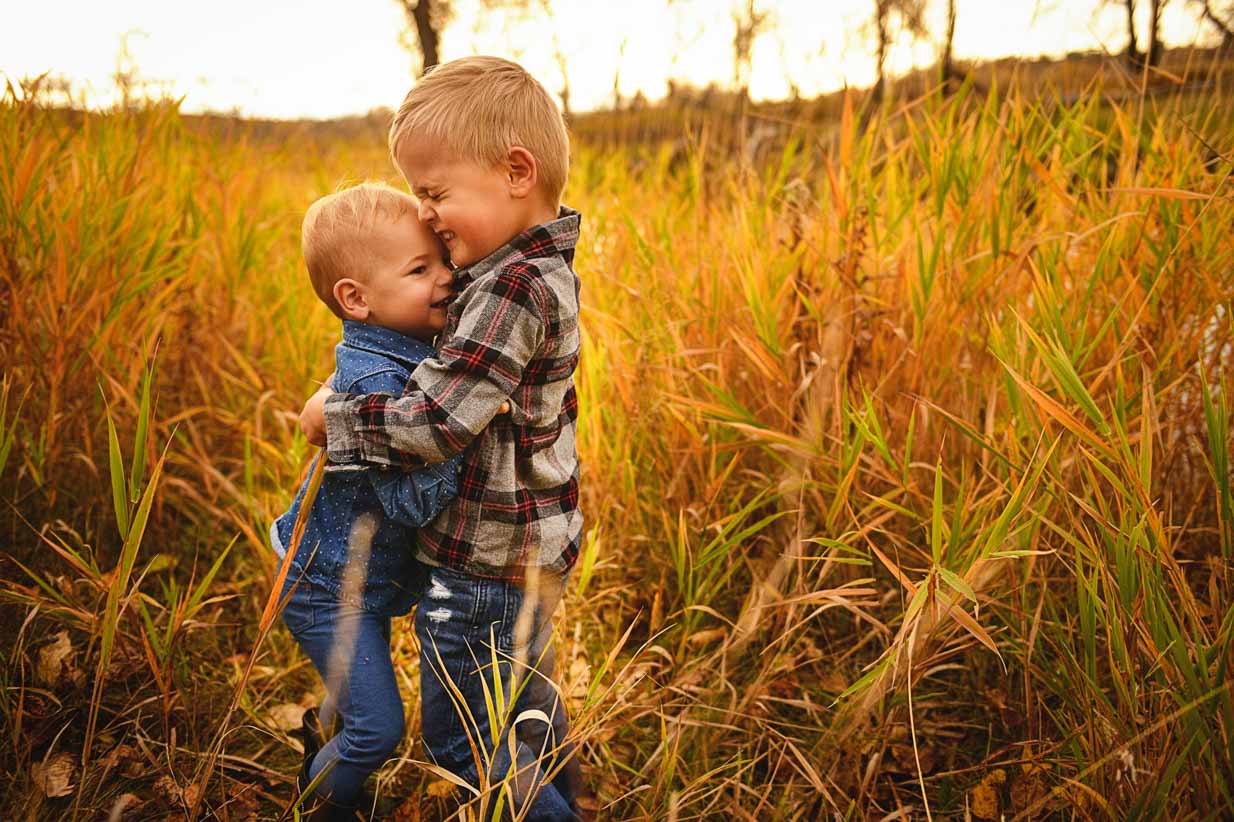 Hugs | Calgary Family Photographer | SLIVER Photography