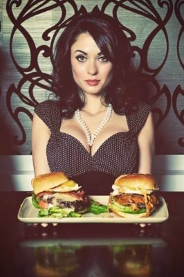Burger Bar | Calgary Lifestyle & Corporate Photographer | SLIVER Photography