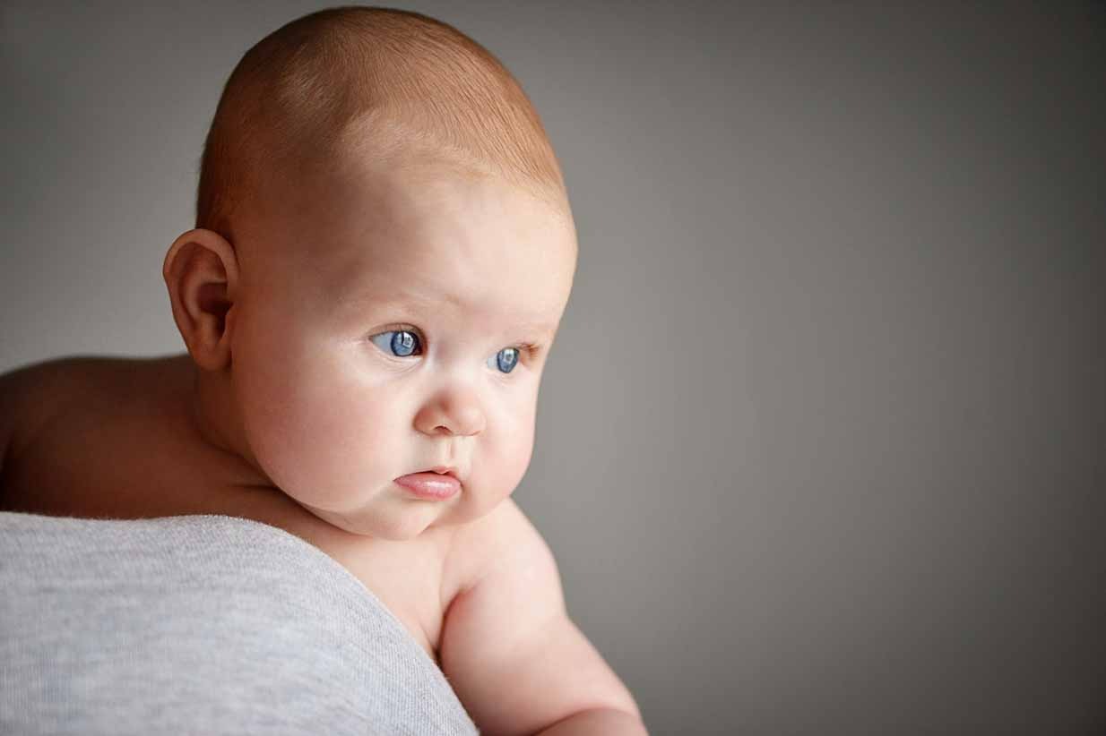 Chubby cheeks | Calgary Newborn Photographer | SLIVER Photography